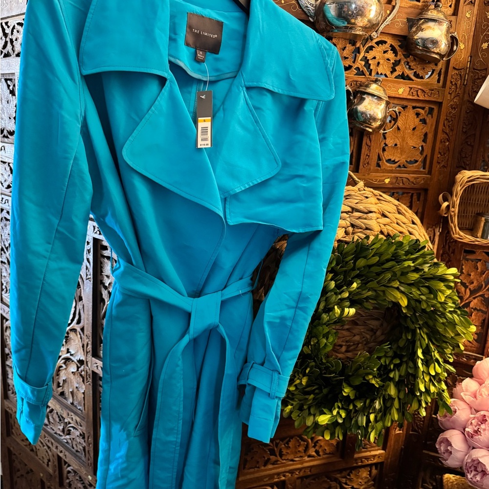 NWT The Limited Turquoise Trench Coat with belt.